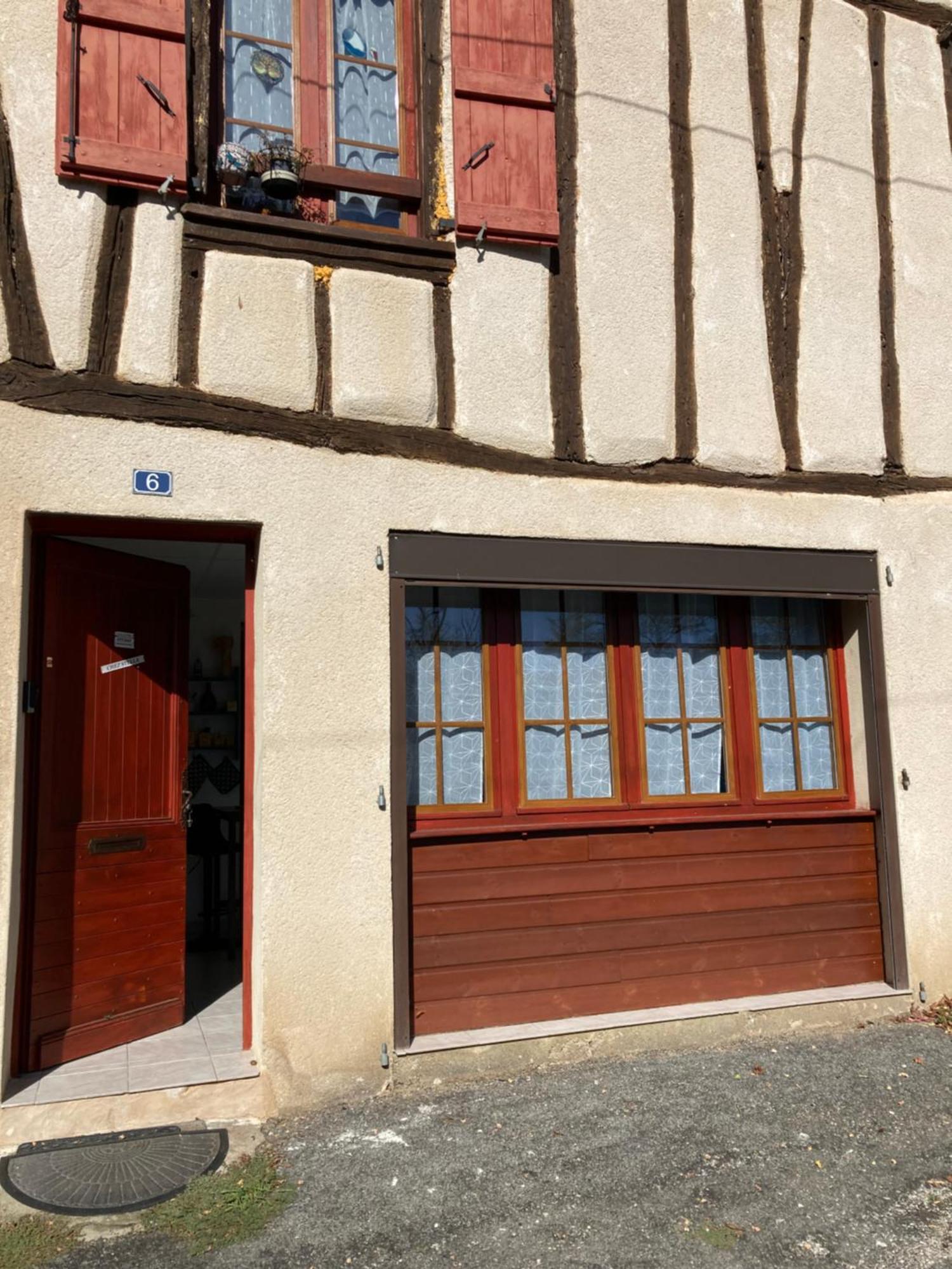 Chez Stella 1 Piece Canape Lit Deux Personnes, Cuisine, Sdb Separee Caylus Exterior photo